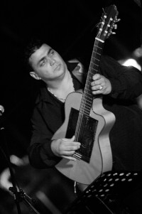 Tony Les guitares de camargues